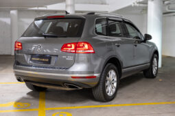 2015 Volkswagen Touareg 150TDI full