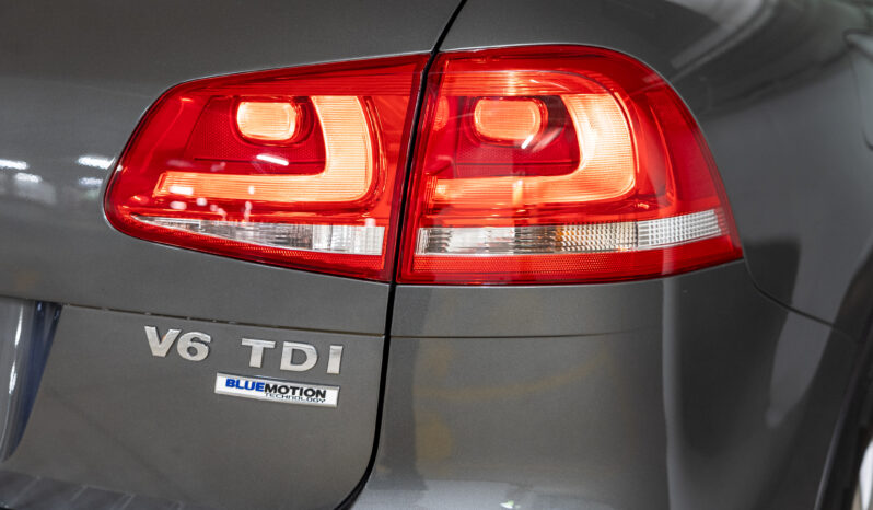 2015 Volkswagen Touareg 150TDI full