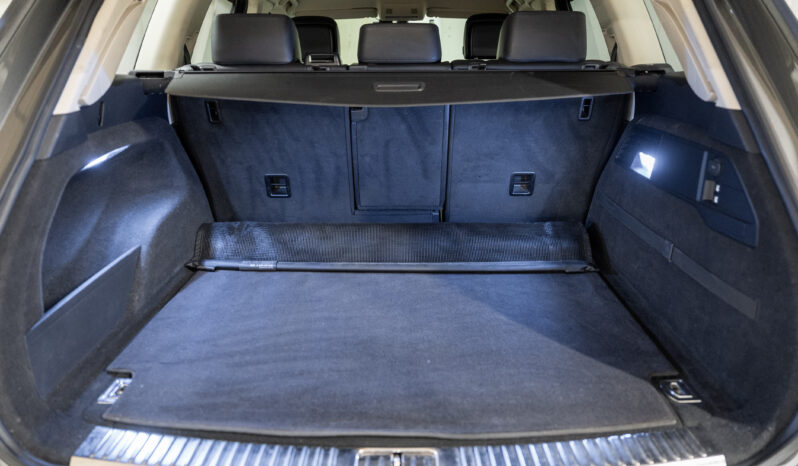 2015 Volkswagen Touareg 150TDI full
