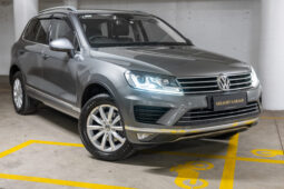 2015 Volkswagen Touareg 150TDI full