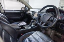 2015 Volkswagen Touareg 150TDI full