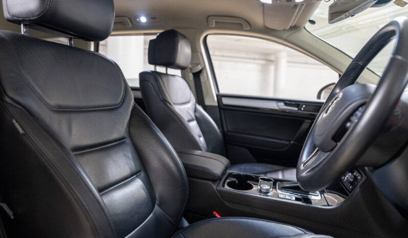 2015 Volkswagen Touareg 150TDI full