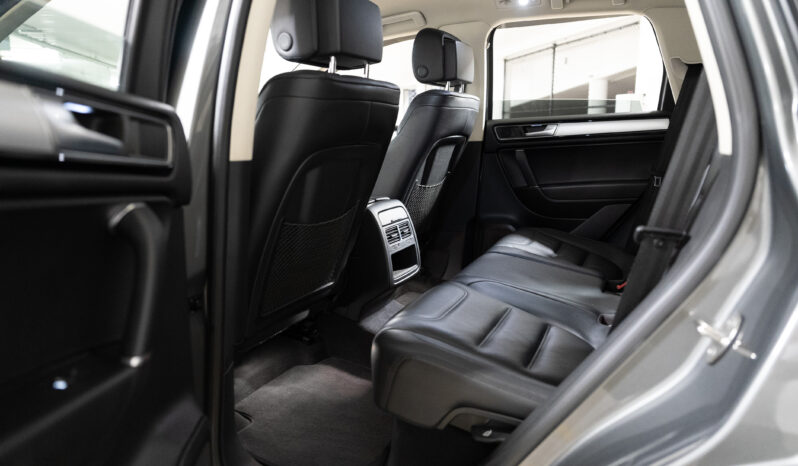 2015 Volkswagen Touareg 150TDI full