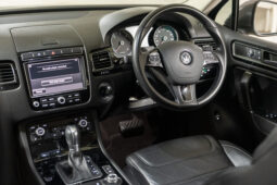 2015 Volkswagen Touareg 150TDI full
