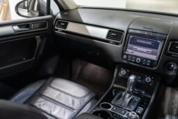 2015 Volkswagen Touareg 150TDI full
