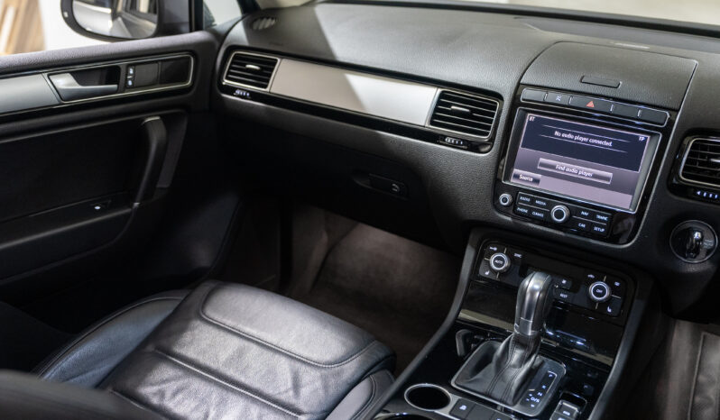 2015 Volkswagen Touareg 150TDI full