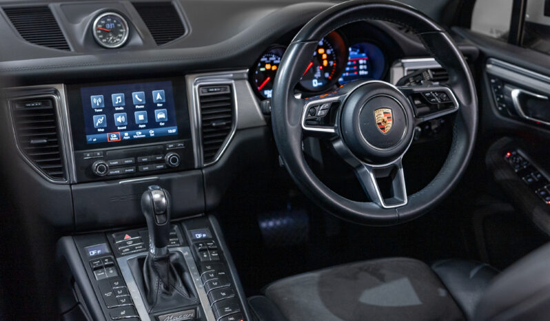 2018 PORSCHE MACAN GTS full