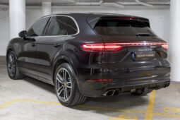 2018 Porsche Cayenne Turbo full