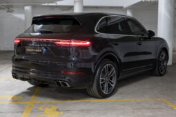 2018 Porsche Cayenne Turbo full