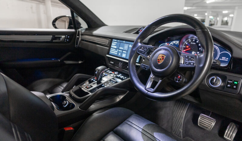 2018 Porsche Cayenne Turbo full