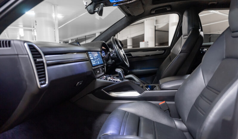 2018 Porsche Cayenne Turbo full
