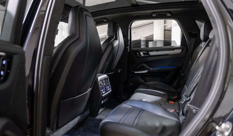 2018 Porsche Cayenne Turbo full