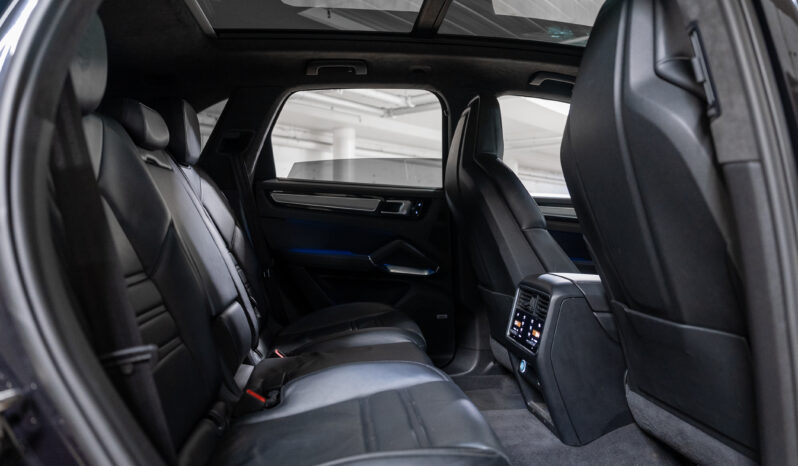 2018 Porsche Cayenne Turbo full