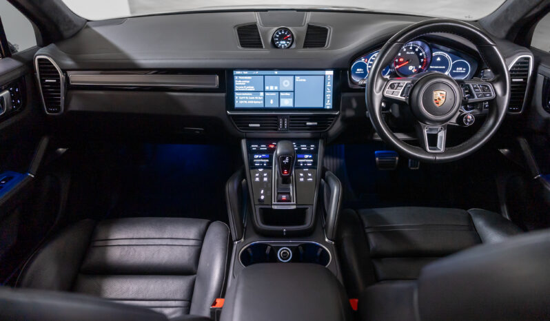 2018 Porsche Cayenne Turbo full