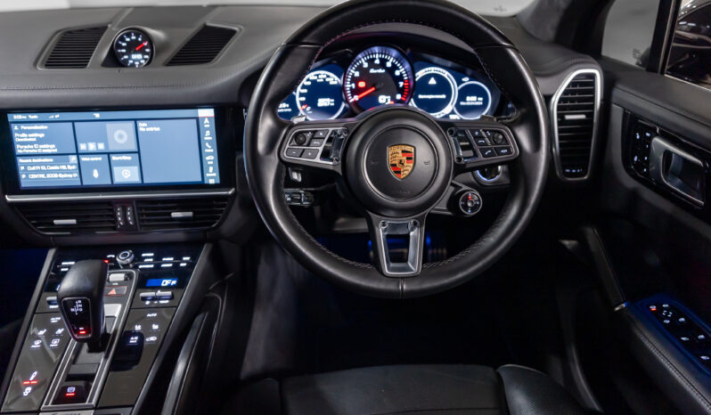 2018 Porsche Cayenne Turbo full