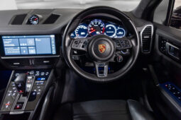 2018 Porsche Cayenne Turbo full