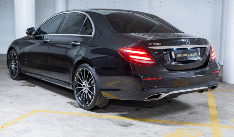 2018 Mercedes-Benz E300 Sedan full
