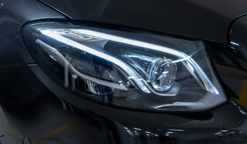 2018 Mercedes-Benz E300 Sedan full