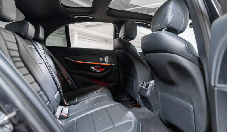 2018 Mercedes-Benz E300 Sedan full