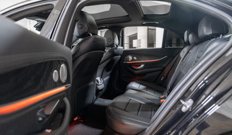 2018 Mercedes-Benz E300 Sedan full