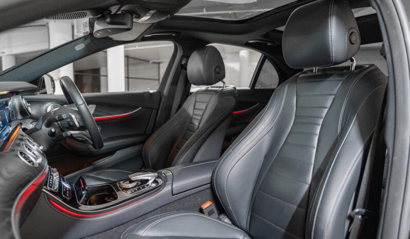2018 Mercedes-Benz E300 Sedan full