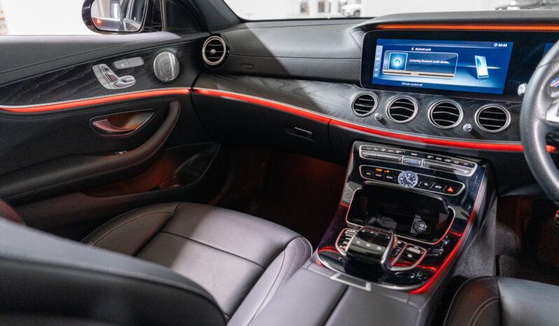2018 Mercedes-Benz E300 Sedan full