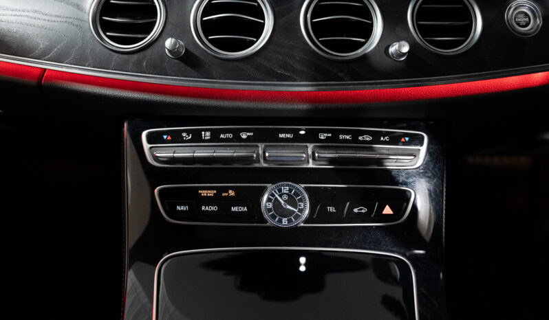 2018 Mercedes-Benz E300 Sedan full
