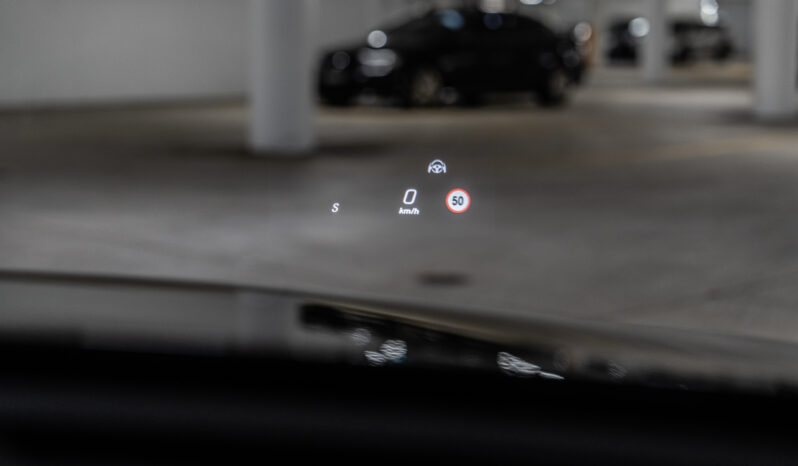 2018 Mercedes-Benz E300 Sedan full