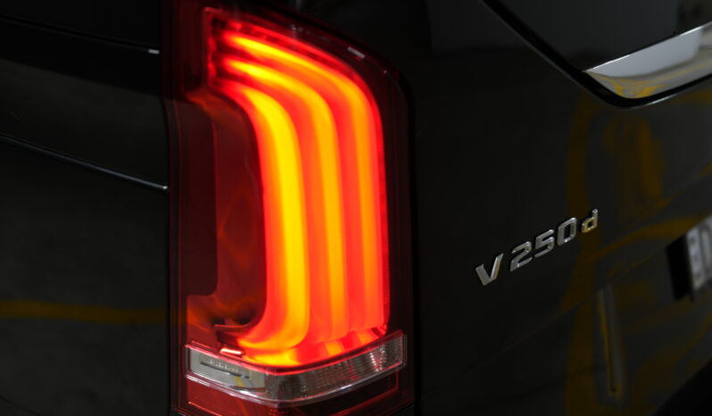 2016 MERCEDES-BENZ V250 D AVANTGARDE full