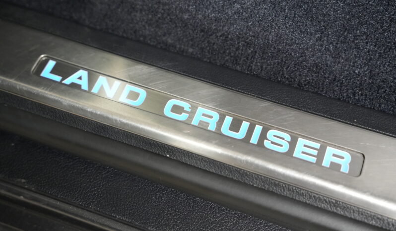 2017 Toyota Landcruiser Sahara full