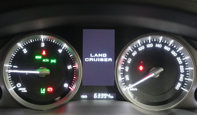 2017 Toyota Landcruiser Sahara full
