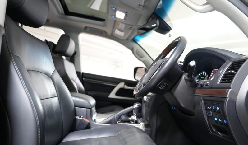 2017 Toyota Landcruiser Sahara full