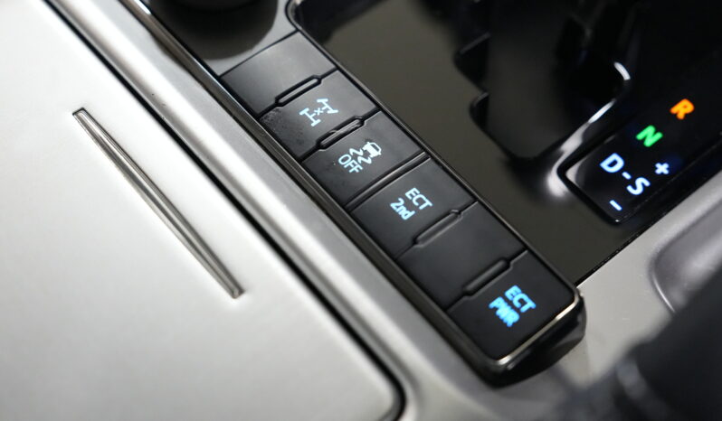 2017 Toyota Landcruiser Sahara full