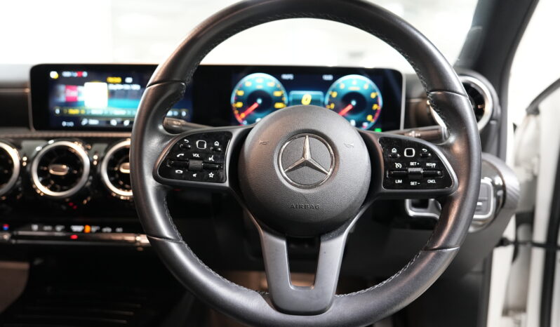 2020 Mercedes-Benz A-Class A180 Sedan full