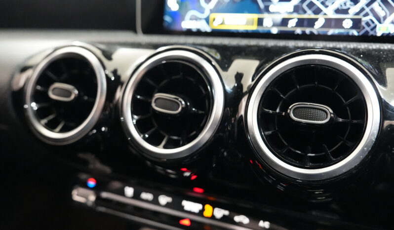 2020 Mercedes-Benz A-Class A180 Sedan full