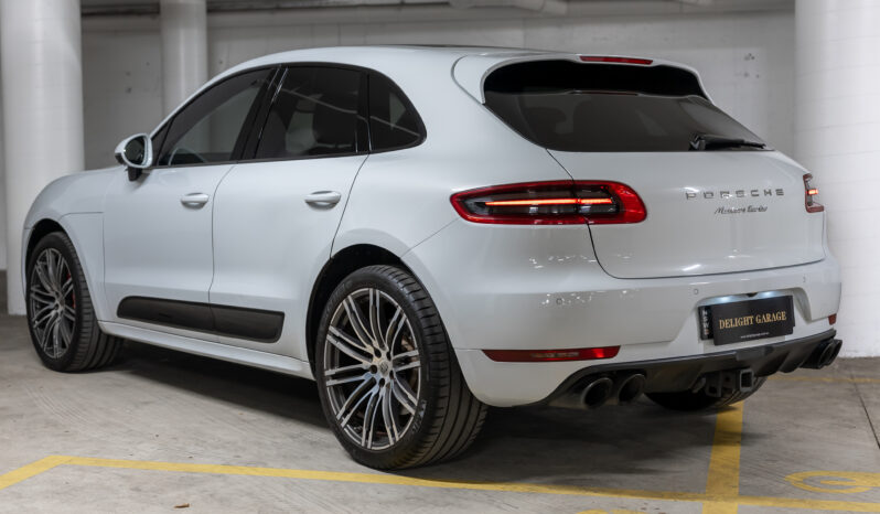2015 Porsche Macan Turbo full