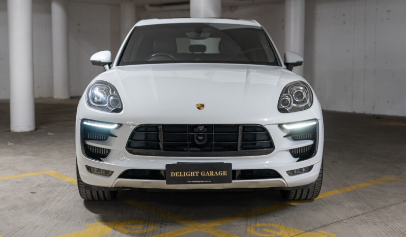 2015 Porsche Macan Turbo full