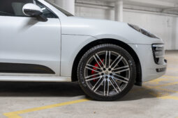 2015 Porsche Macan Turbo full