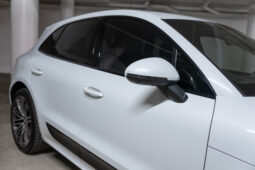2015 Porsche Macan Turbo full