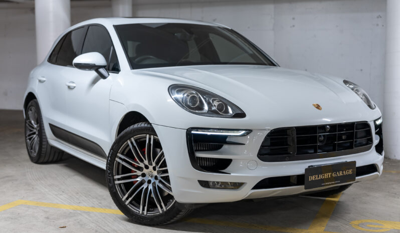 2015 Porsche Macan Turbo full