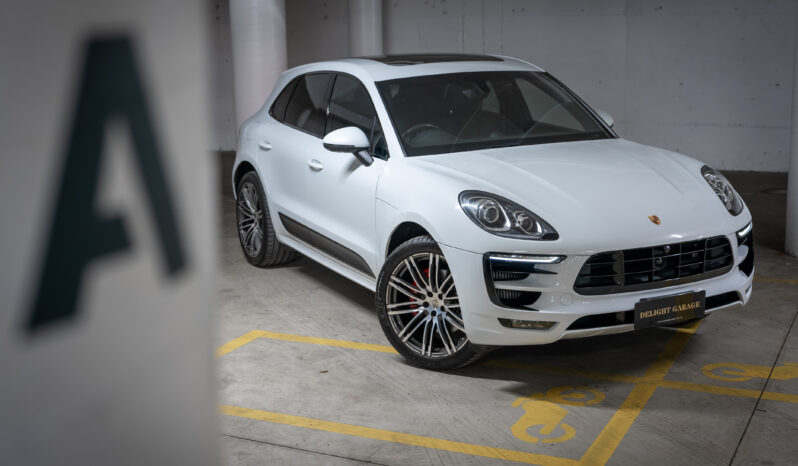 2015 Porsche Macan Turbo full