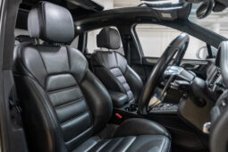 2015 Porsche Macan Turbo full