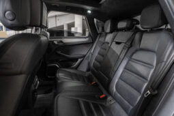2015 Porsche Macan Turbo full