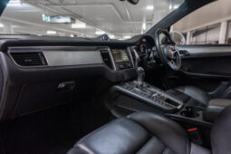 2015 Porsche Macan Turbo full