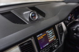 2015 Porsche Macan Turbo full