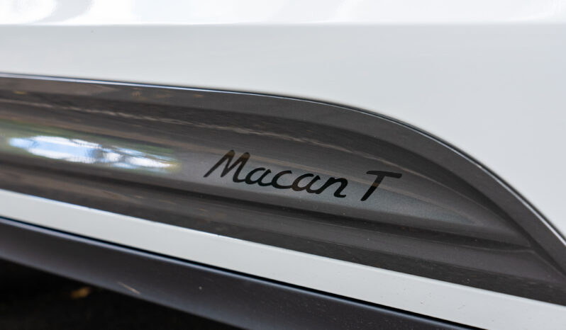 2022 PORSCHE MACAN T full