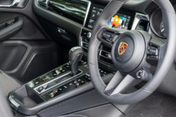 2022 PORSCHE MACAN T full