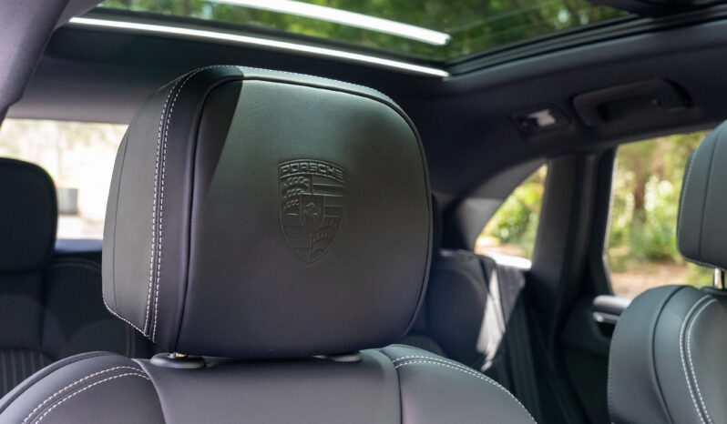 2022 PORSCHE MACAN T full