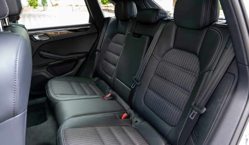 2022 PORSCHE MACAN T full