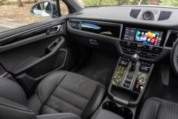 2022 PORSCHE MACAN T full